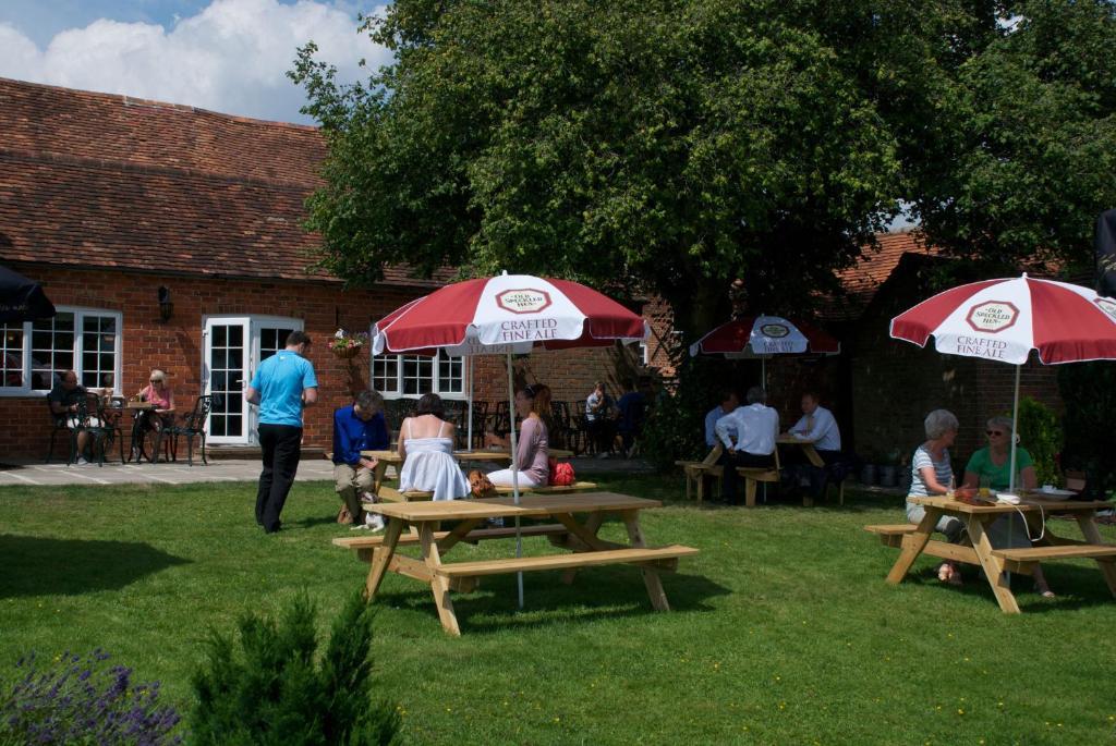 The White Hart Inn Newbury  Buitenkant foto