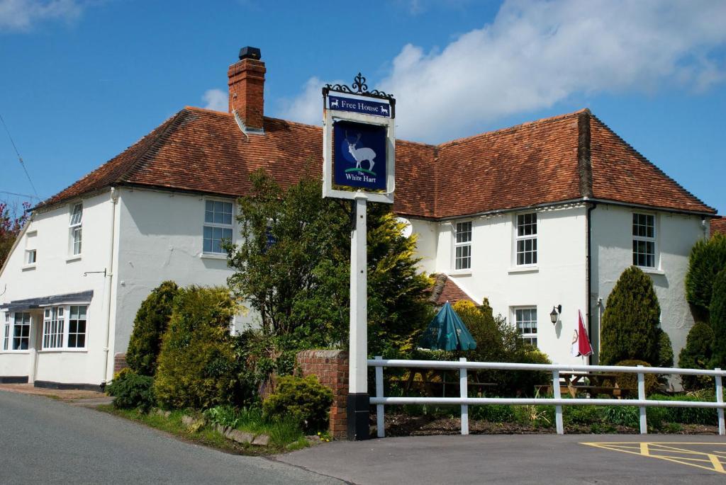 The White Hart Inn Newbury  Buitenkant foto