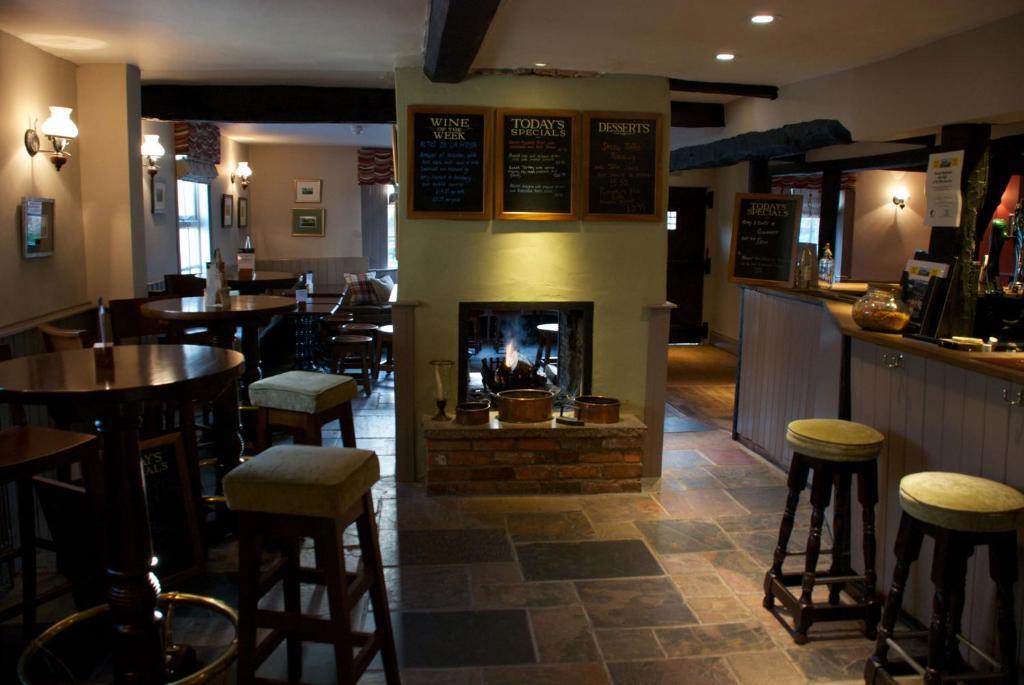 The White Hart Inn Newbury  Buitenkant foto