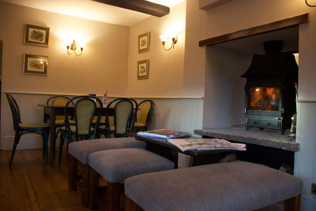 The White Hart Inn Newbury  Buitenkant foto
